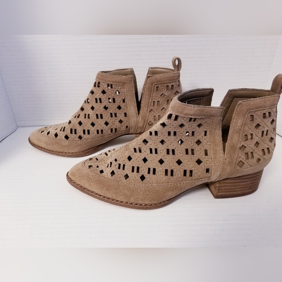 Gianni Bini Suede Bootie - Picture 2 of 7